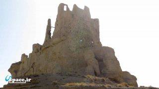 قلعه باستانی - ایزدخواست